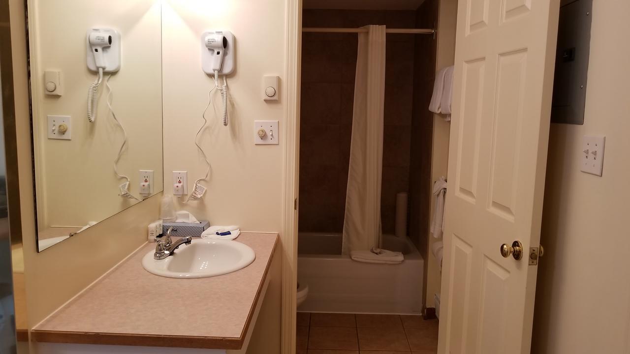 Western Budget Motel Cold Lake Extérieur photo